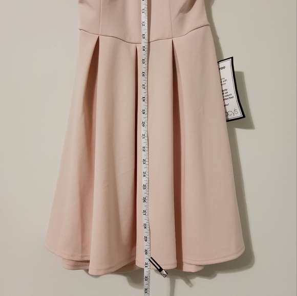 NWT!  B. DARLIN STRETCH EMBROIDERED FIT & FLARE HALTER DRESS  SIZE 9/10 - Picture 3 of 11